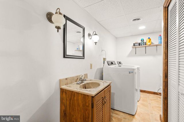 124 WHEATLAND DR, Gettysburg, PA 17325