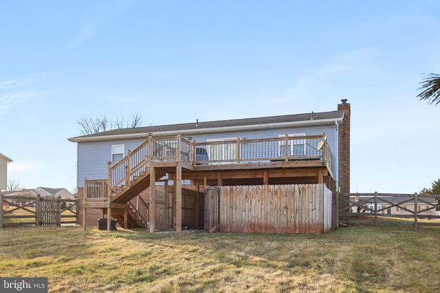 124 WHEATLAND DR, Gettysburg, PA 17325