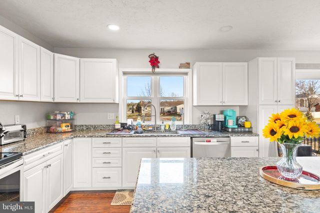 124 WHEATLAND DR, Gettysburg, PA 17325