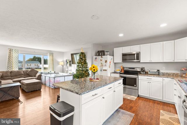 124 WHEATLAND DR, Gettysburg, PA 17325