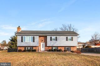 124 WHEATLAND DR, Gettysburg, PA 17325