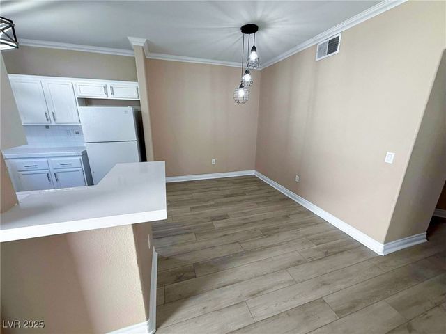 1300 South Arlington Street 202, Las Vegas, NV 89104