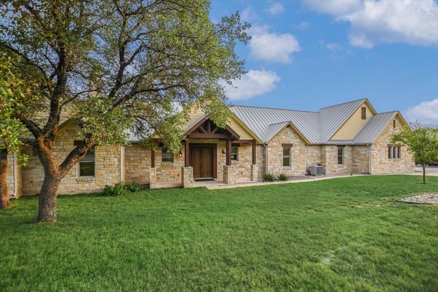 409 Venture BLVD S, Point Venture, TX 78645