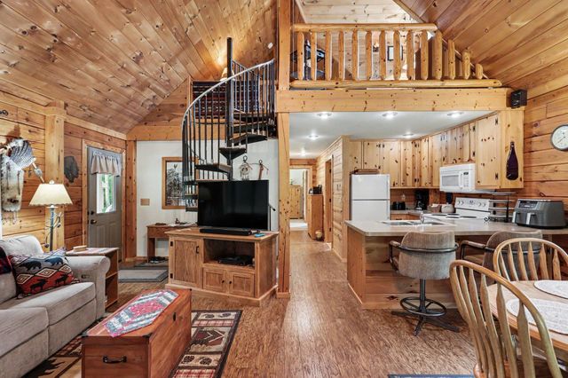 259 Hatchery Road, Farwell, MI 48622