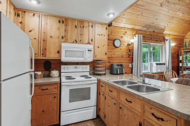 259 Hatchery Road, Farwell, MI 48622