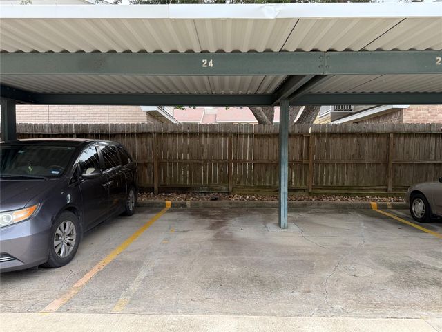 2250 Bering Drive 39, Houston, TX 77057