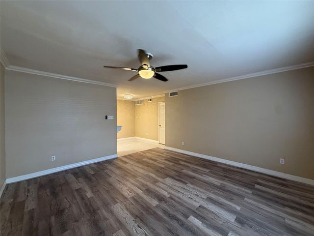 2250 Bering Drive 39, Houston, TX 77057
