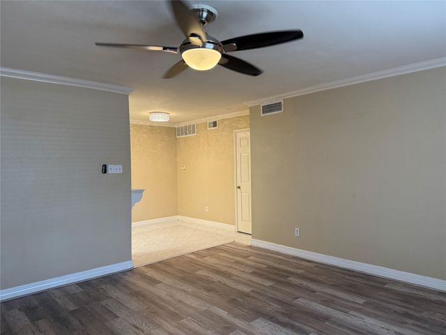 2250 Bering Drive 39, Houston, TX 77057