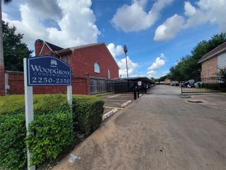 2250 Bering Drive 39, Houston, TX 77057