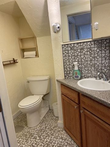 127 Pond Street 2, Braintree, MA 02184