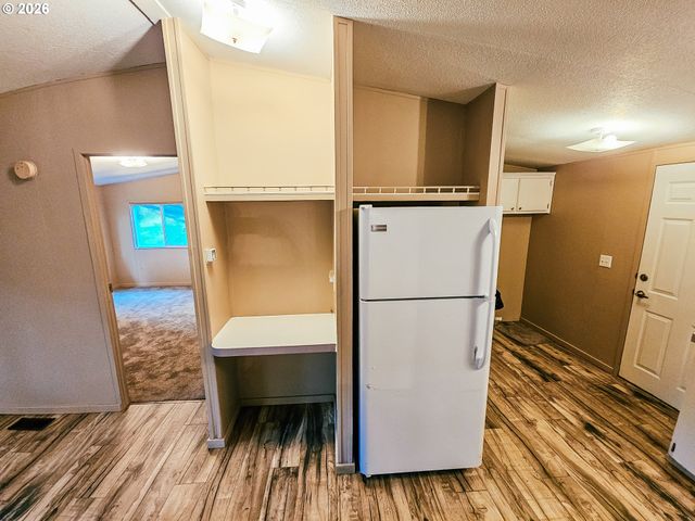 295 EASY STREET Rd, Silver Lake, WA 98645