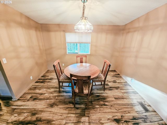 295 EASY STREET Rd, Silver Lake, WA 98645