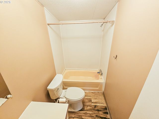 295 EASY STREET Rd, Silver Lake, WA 98645