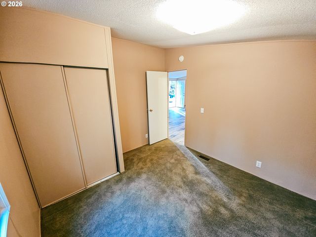 295 EASY STREET Rd, Silver Lake, WA 98645