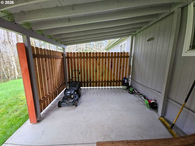 295 EASY STREET Rd, Silver Lake, WA 98645