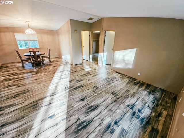 295 EASY STREET Rd, Silver Lake, WA 98645