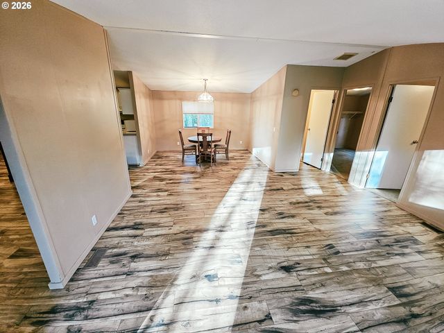 295 EASY STREET Rd, Silver Lake, WA 98645