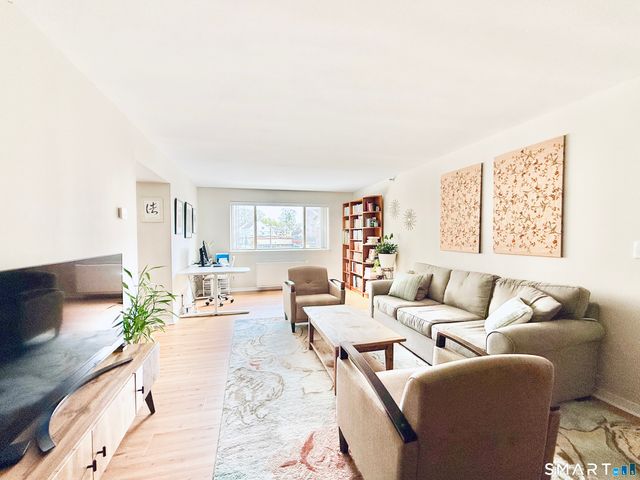 143 Hoyt Street 1N, Stamford, CT 06905