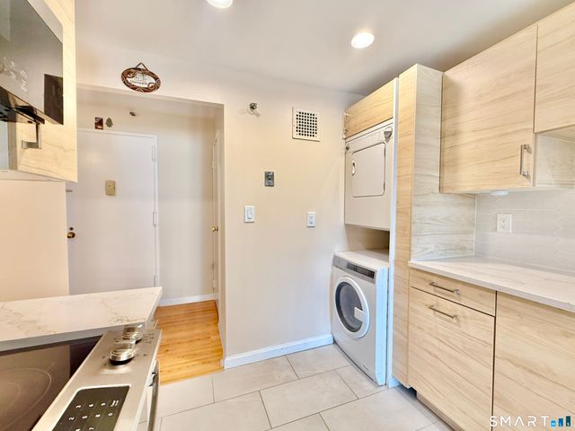 143 Hoyt Street 1N, Stamford, CT 06905