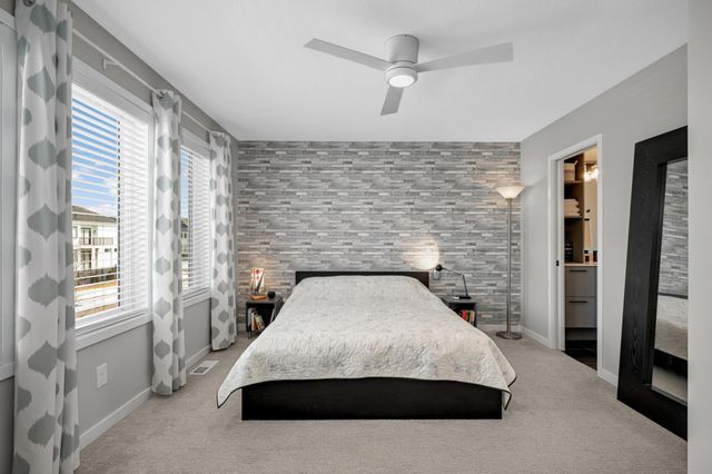 4878 161st Street W, Lakeville, MN 55044