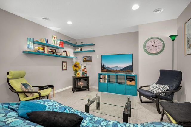 4878 161st Street W, Lakeville, MN 55044