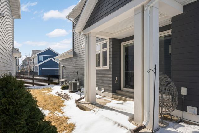 4878 161st Street W, Lakeville, MN 55044