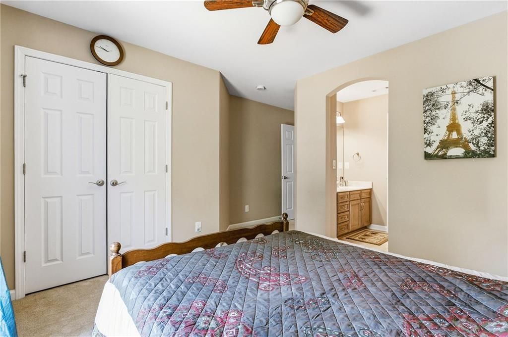Image 34 of property listing at 2436 Fontainebleau Drive, Dunwoody, GA 30360