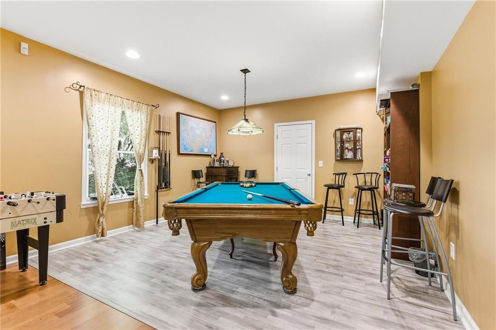 Image 42 of property listing at 2436 Fontainebleau Drive, Dunwoody, GA 30360