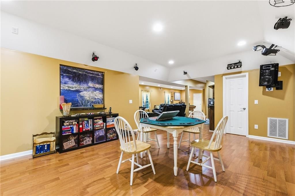 Image 48 of property listing at 2436 Fontainebleau Drive, Dunwoody, GA 30360