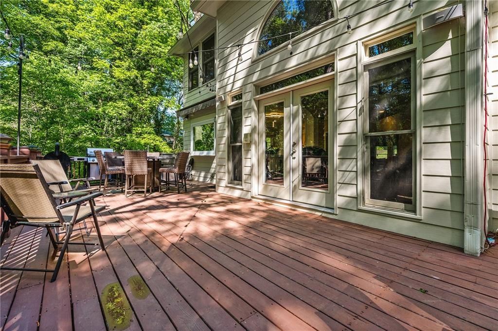 Image 57 of property listing at 2436 Fontainebleau Drive, Dunwoody, GA 30360