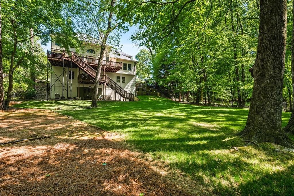 Image 62 of property listing at 2436 Fontainebleau Drive, Dunwoody, GA 30360