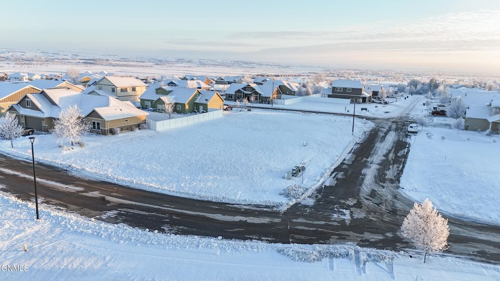 504 70th Street E, Williston, ND 58801 photo 5