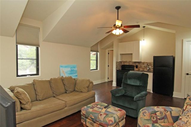 7080 Comanche TRL - Garage Apartment, Austin, TX 78732