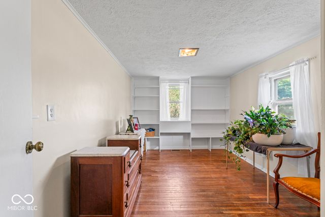 6908 Mendenhall Road, Indianapolis, IN 46221