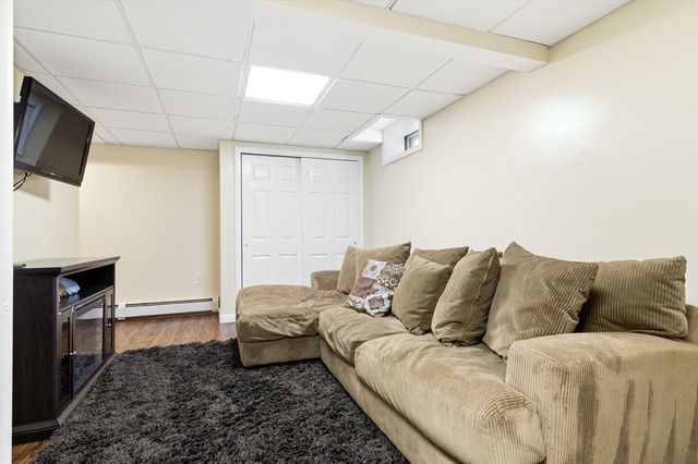 30 Huntington Rd., Plymouth, MA 02360