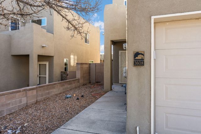 3608 Setaria Road NW, Albuquerque, NM 87120