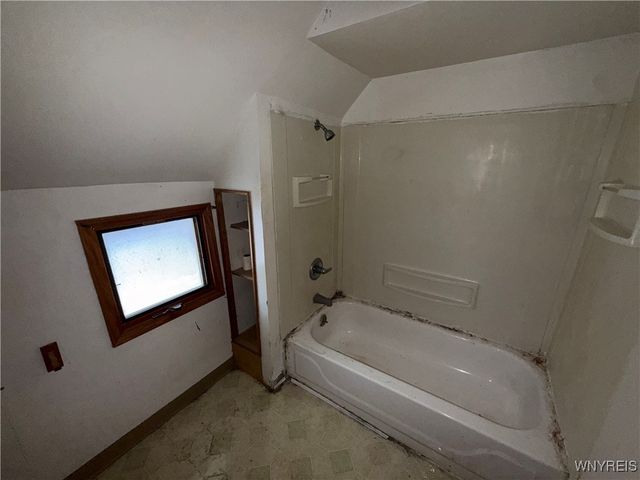 29 Orange Avenue, Lackawanna, NY 14218