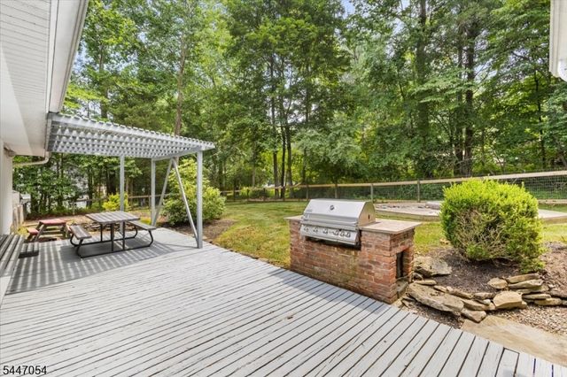 958 Cedar Dr, Stillwater Twp., NJ 07860