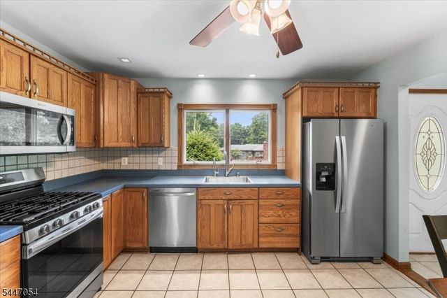958 Cedar Dr, Stillwater Twp., NJ 07860