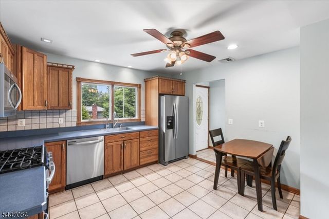 958 Cedar Dr, Stillwater Twp., NJ 07860