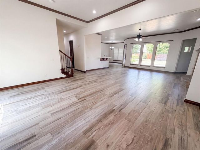 1017 W Camellia Way, Mustang, OK 73064