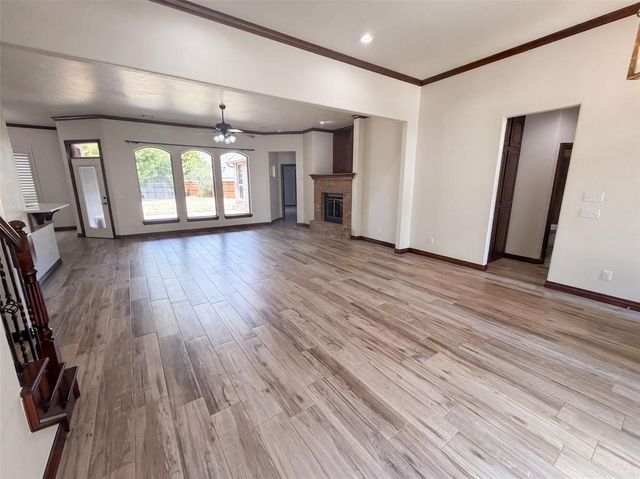 1017 W Camellia Way, Mustang, OK 73064