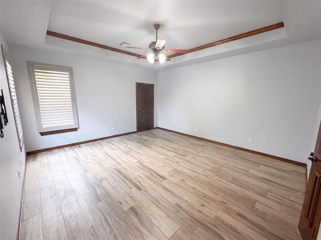 1017 W Camellia Way, Mustang, OK 73064