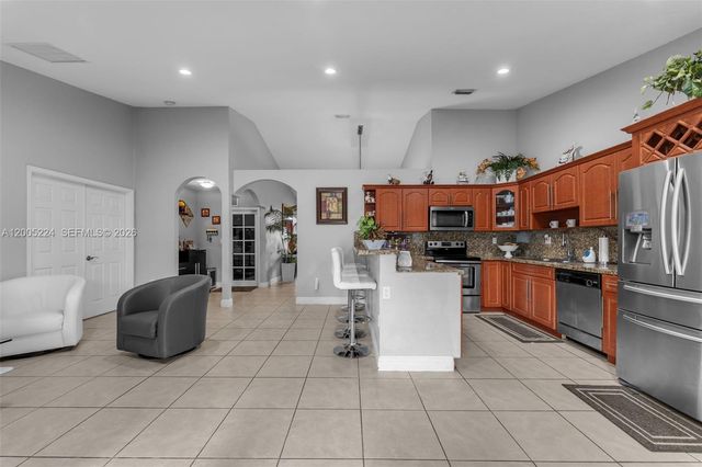 3160 SW 142nd Ave, Miami, FL 33175