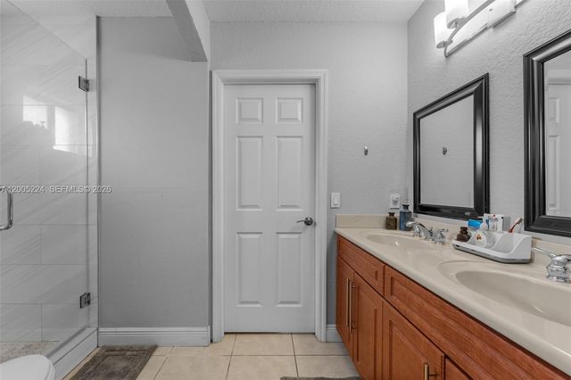 3160 SW 142nd Ave, Miami, FL 33175