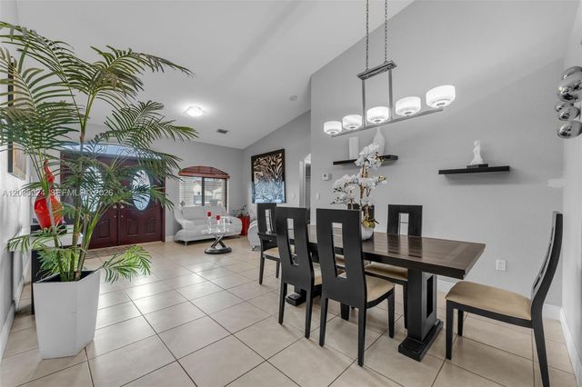 3160 SW 142nd Ave, Miami, FL 33175