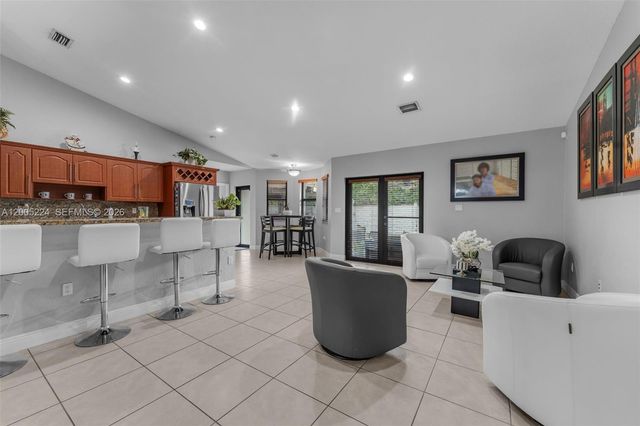 3160 SW 142nd Ave, Miami, FL 33175