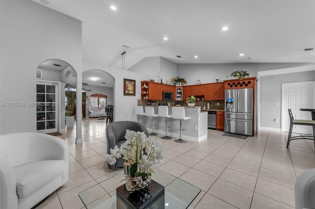 3160 SW 142nd Ave, Miami, FL 33175