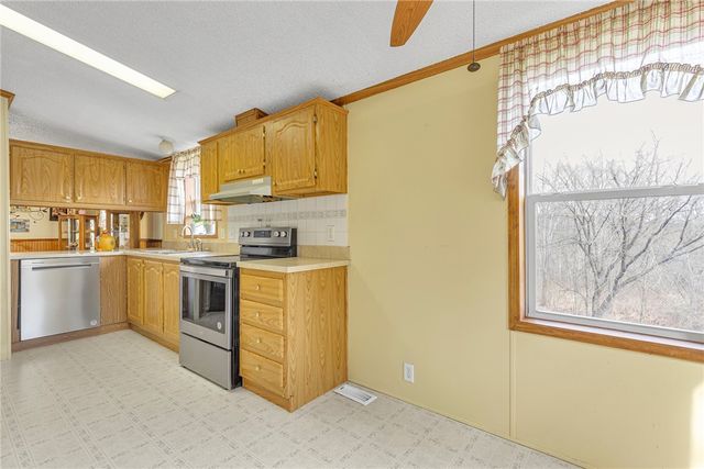204 Hollowvue Road, Big Beaver, PA 16157