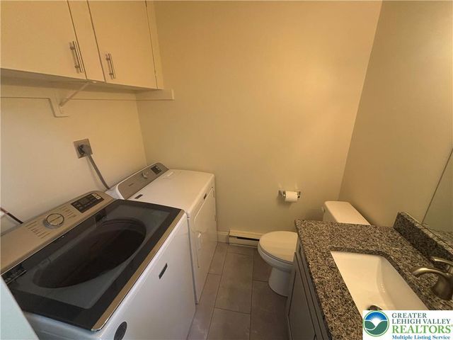 5 Stonewood Place, Catasauqua Boro, PA 18032